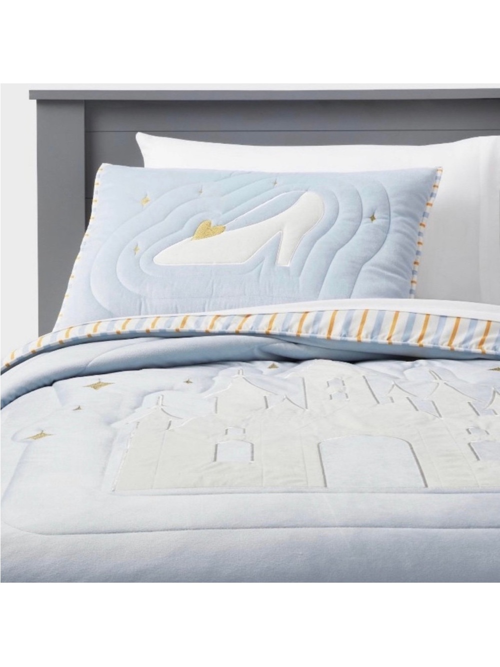 Princess Castle Quilt The Disney Collection Pillowfort Matching Shams FULL QUEEN